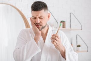 Dificuldade em realizar a higiene oral